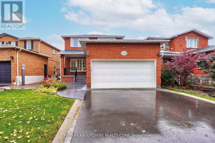 104 CABINET CRESCENT, Vaughan (West Woodbridge), Ontario L4L6E6