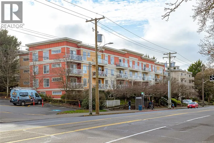 PH 10 1371 Hillside Ave, Victoria, British Columbia V8T2B3