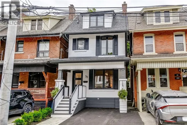 32 CUMBERLAND Avenue, Hamilton, Ontario L8M1Y7