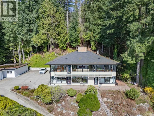 2755 SKILIFT PLACE, West Vancouver, British Columbia V7S2T6