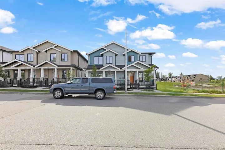 7629 197 STREET, Langley, British Columbia V2Y3T4