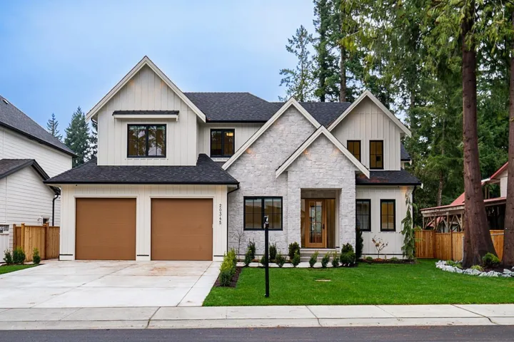 20345 41A AVENUE, Langley, British Columbia V3A2Z8