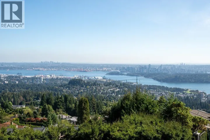 1437 BRAMWELL ROAD, West Vancouver, British Columbia V7S2N8