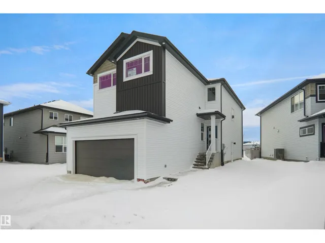 2823 152 AV NW, Edmonton, Alberta T5Y3Y8