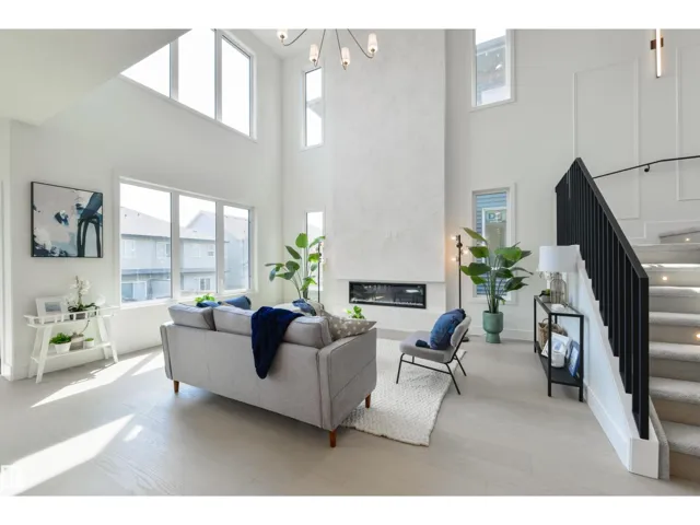 5449 KOOTOOK RD SW, Edmonton, Alberta T6W4W1