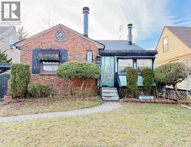 2467 Kildare, Windsor, Ontario N8W2Y1
