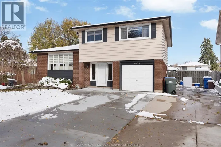 9926 ASGARD, Windsor, Ontario N8R1E2