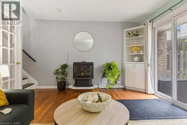 211 VERONICA Drive Unit# 26, Kitchener, Ontario N2A2R8