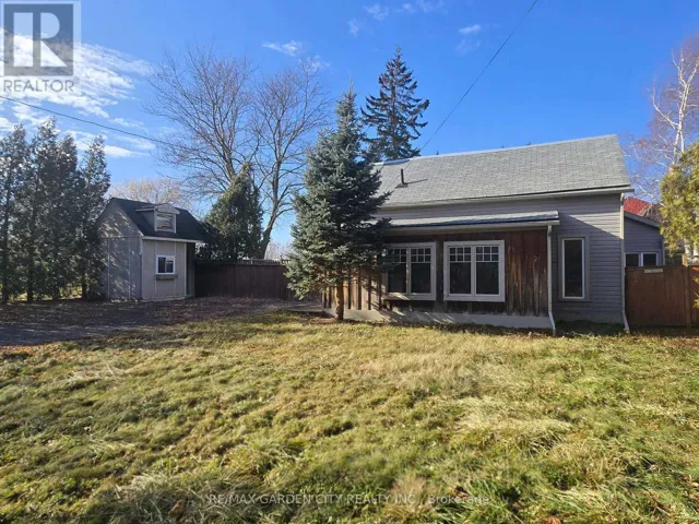 126 MOUNTAIN ROAD, Grimsby (Grimsby Escarpment), Ontario L3M4E7
