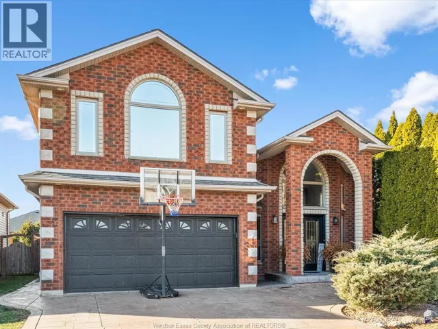 957 BANWELL, Windsor, Ontario N8P1J3