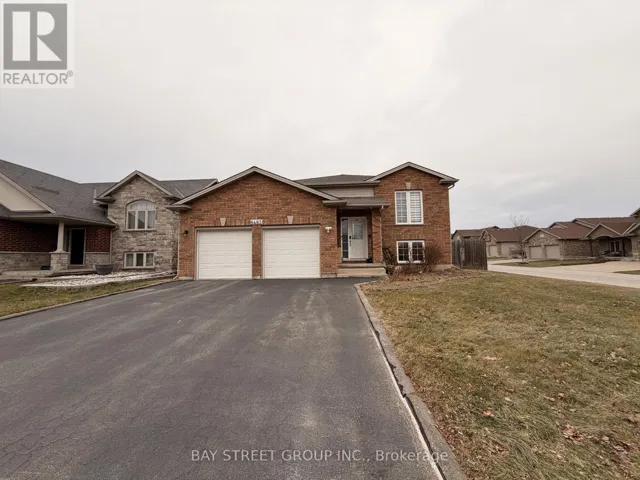 8483 GLAVCIC DRIVE, Niagara Falls (Forestview), Ontario L2H0B5