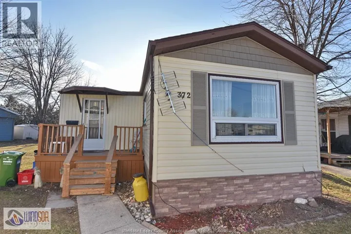 372 REGENT COURT, Essex, Ontario N8M2Z2