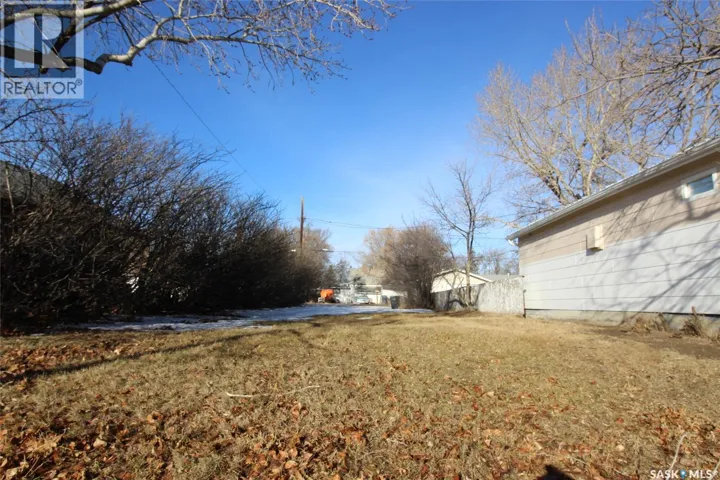 289 2nd AVENUE E, Shaunavon, Saskatchewan S0N2M0