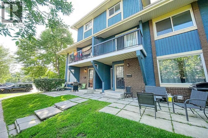 206, 2200 Woodview Drive SW, Calgary, Alberta T2W3N6