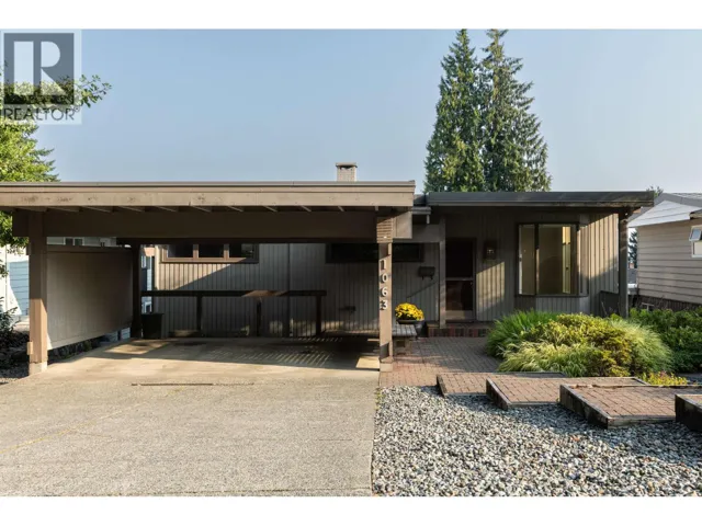 1063 WHITCHURCH STREET, North Vancouver, British Columbia V7L2A8