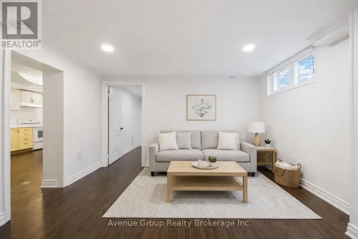 LOWER - 190 NORTHWOOD DRIVE, Toronto (Newtonbrook East), Ontario M2M2K4
