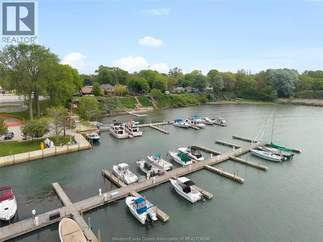 100 JACKSON STREET, Colchester, Ontario N0R1G0