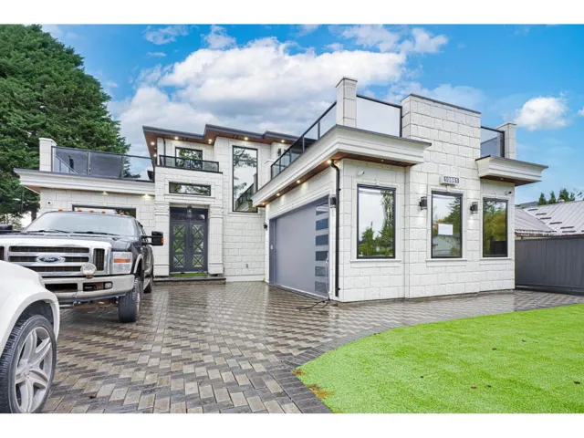 10861 142A STREET, Surrey, British Columbia V3R3L4