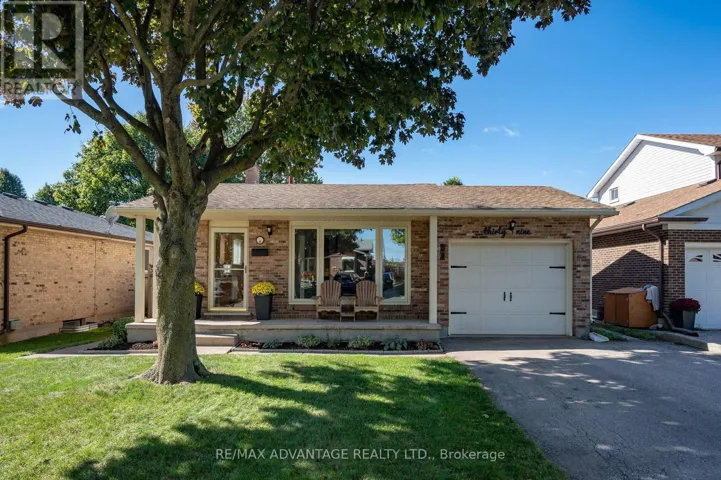 39 LYSANDA AVENUE, London South (South T), Ontario N5Z4L1