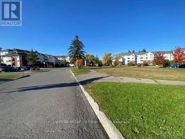 5 - 268 LORRY GREENBERG DRIVE, Ottawa, Ontario K1T3K1