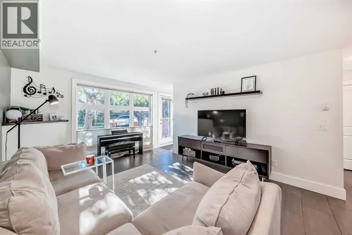 104, 725 4 Street NE, Calgary, Alberta T2E3S7