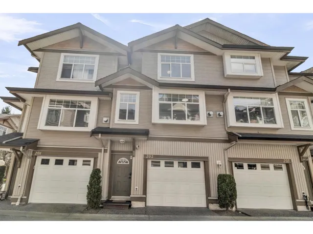 202 9580 PRINCE CHARLES BOULEVARD, Surrey, British Columbia V3V1S6