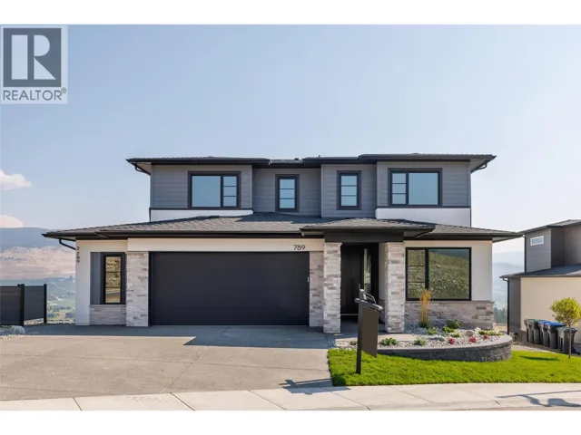 789 Carleton Street, Kelowna, British Columbia V1V0A8