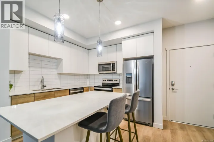 104 4830 Cedar Ridge Pl, Nanaimo, British Columbia V9T0M8