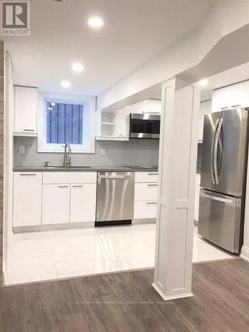 C - 340 KENILWORTH AVENUE, Toronto (The Beaches), Ontario M4L3S8