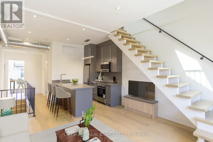 UPPER - 98 MANNING AVENUE, Toronto (Trinity-Bellwoods), Ontario M6J2K5