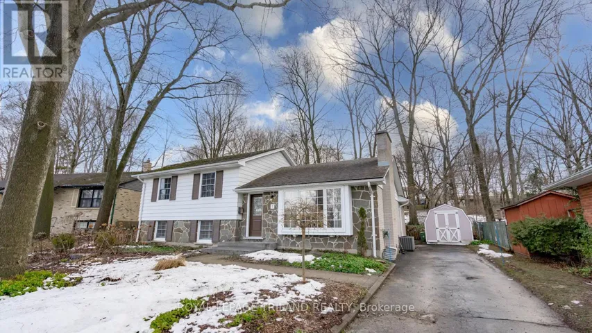 7 BRIARHILL PLACE, London East (East A), Ontario N5Y1P7