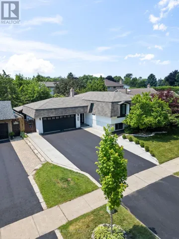 496 SEYMOUR DRIVE, Oakville (WO West), Ontario L6L3K1