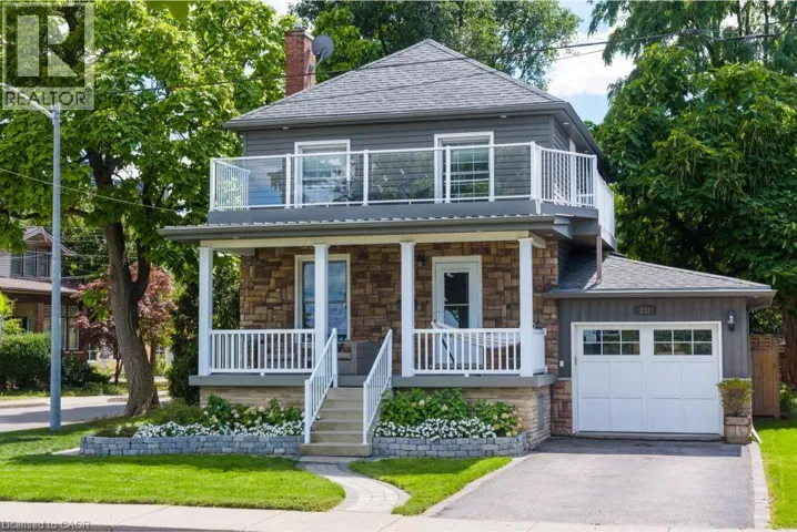232 MOUNTAIN PARK Avenue, Hamilton, Ontario L8V1A3