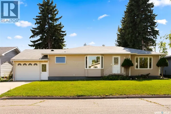 433 9th AVENUE W, Melville, Saskatchewan S0A2P0