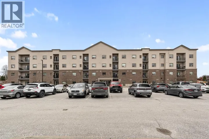 8475 Wyandotte STREET East Unit# 111, Windsor, Ontario N8S0A4