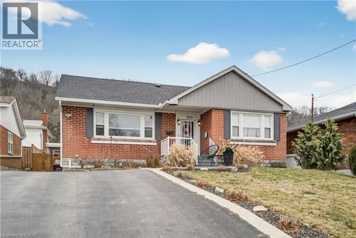 100 FERNDALE Avenue, Hamilton, Ontario L8K4L6