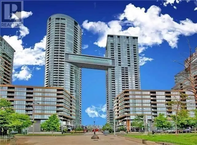 2011 - 15 ICEBOAT TERRACE, Toronto (Waterfront Communities), Ontario M5V4A5