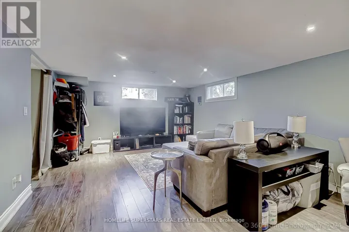 47 HARLOW CRESCENT, Toronto (Thistletown-Beaumonde Heights), Ontario M9V2Y7