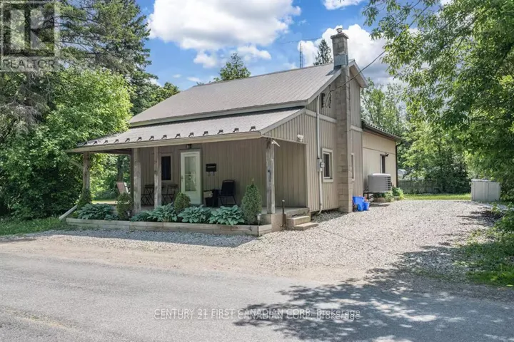UNIT B - 705 CONSERVATION DRIVE, Waterloo, Ontario N2J3Z4