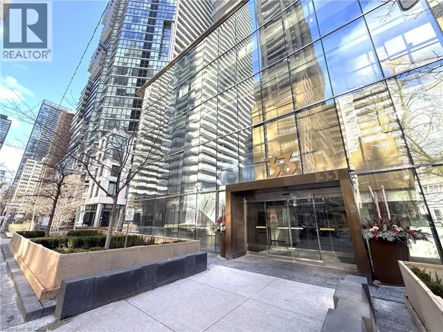 33 CHARLES ST E/S Unit# 910, Toronto, Ontario M4Y0A2