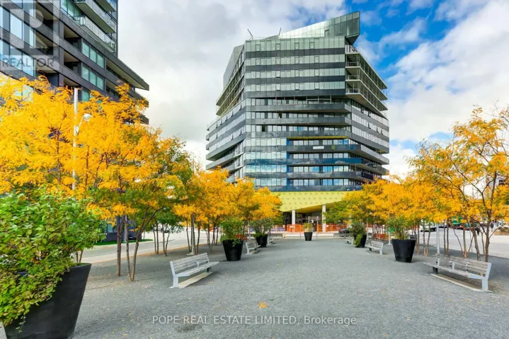 811 - 21 LAWREN HARRIS SQUARE, Toronto (Moss Park), Ontario M5A1H7