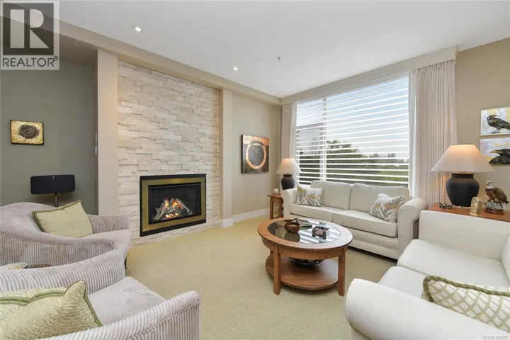 5336 Sayward Hill Cres, Saanich, British Columbia V8Y3H8