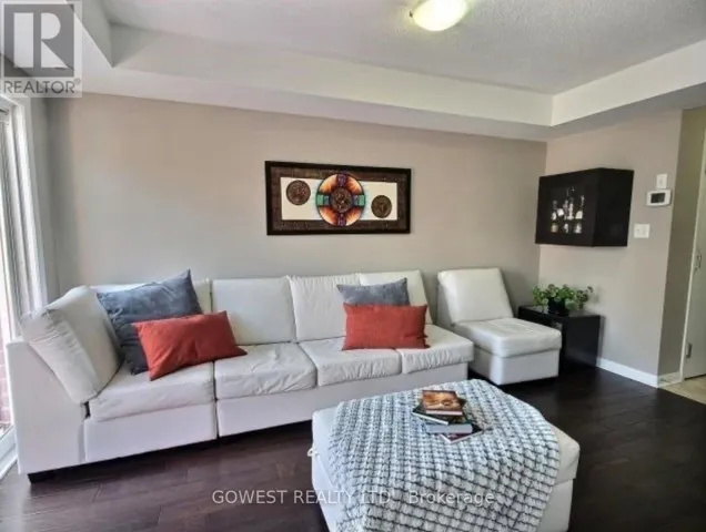 5 - 614 SHORELINE DRIVE, Mississauga (Cooksville), Ontario L5B0A8