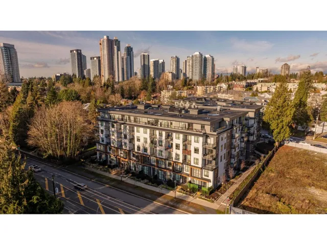 209 13969 96 AVENUE, Surrey, British Columbia V3T4M2