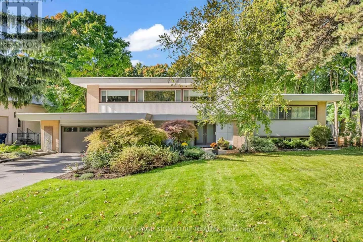 8 SILVERDALE CRESCENT, Toronto (Parkwoods-Donalda), Ontario M3A3H1