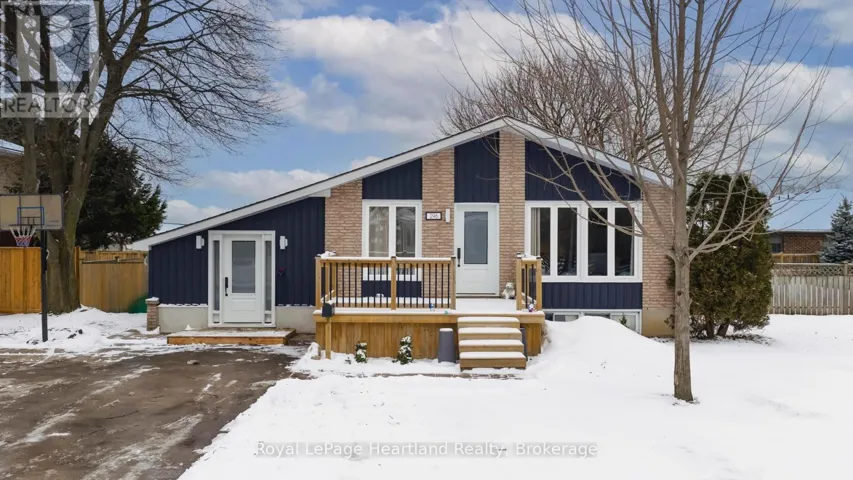 296 WALNUT STREET S, Goderich (Goderich (Town)), Ontario N7A4C1
