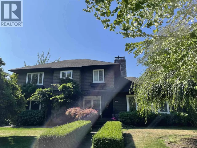 2038 54TH AVE, Vancouver, British Columbia V6P1P4