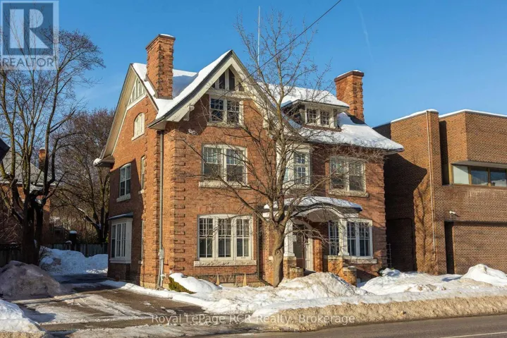 912 2ND AVENUE W, Owen Sound, Ontario N4K4M7