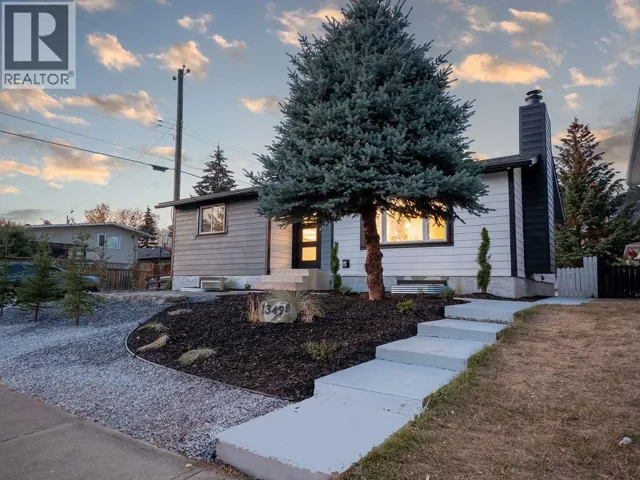 1349 Lake Sylvan Drive SE, Calgary, Alberta T2J3Z5