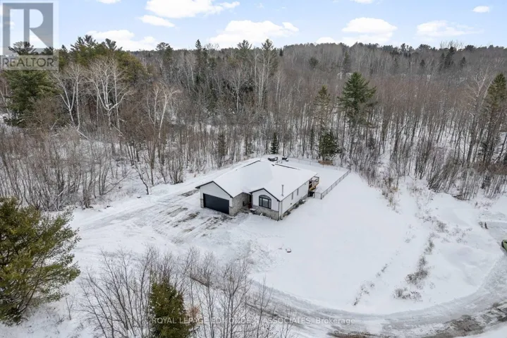 91 SANDY BEACH ROAD, Laurentian Valley, Ontario K8A6W8